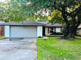 1116 Shufford Street, Irving, TX 75060