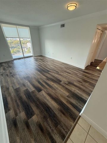 60 NW 37th Ave 700, Miami, FL 33125