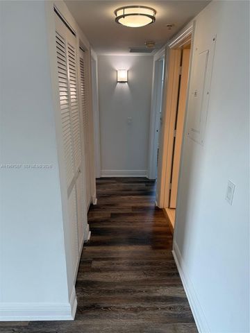 60 NW 37th Ave 700, Miami, FL 33125