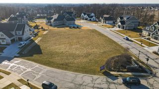 4105 Brigata Drive, Valparaiso, IN 46385