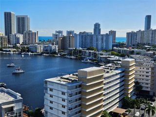427 Golden Isles Dr 16E, Hallandale Beach, FL 33009