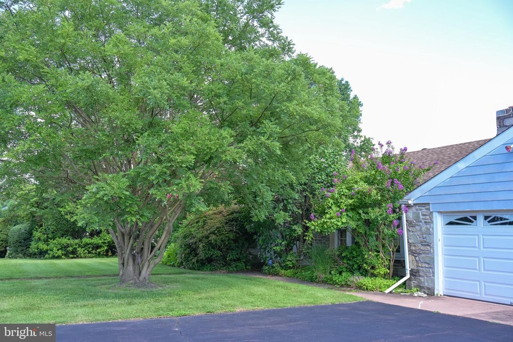2171 KENT RD, HUNTINGDON VALLEY, PA 19006 — photo 4