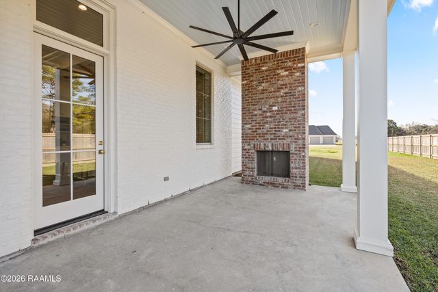 403 Ivy Cottage Drive, Youngsville, LA 70592