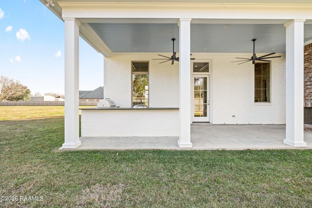 403 Ivy Cottage Drive, Youngsville, LA 70592