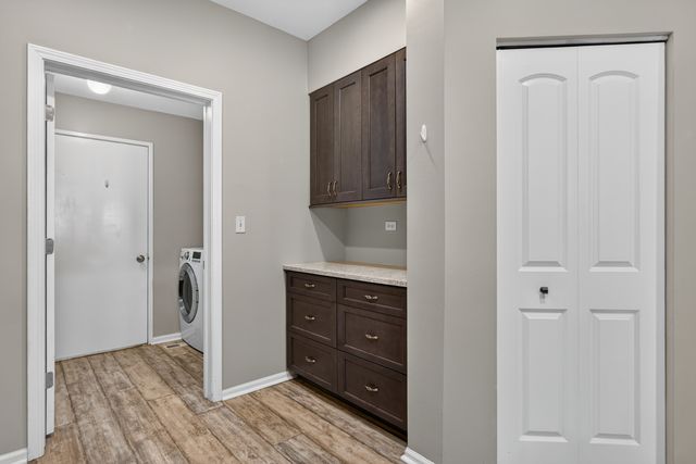 178 Cripple Creek Court 1, Schaumburg, IL 60194