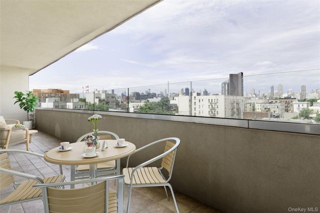 3080 21st Street 4E, Astoria, NY 11102