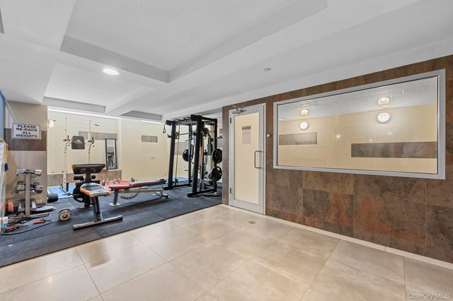 3080 21st Street 4E, Astoria, NY 11102