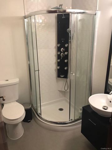 3080 21st Street 4E, Astoria, NY 11102