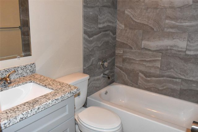 4702 11th, Bacliff, TX 77518
