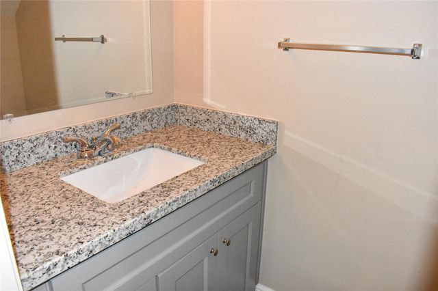 4702 11th, Bacliff, TX 77518