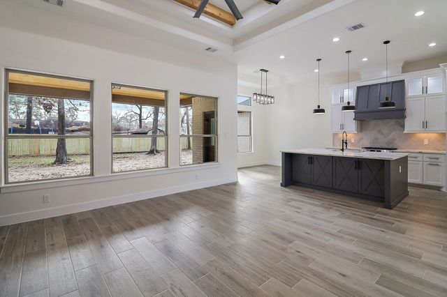 15903 Spinnaker Drive, Crosby, TX 77532