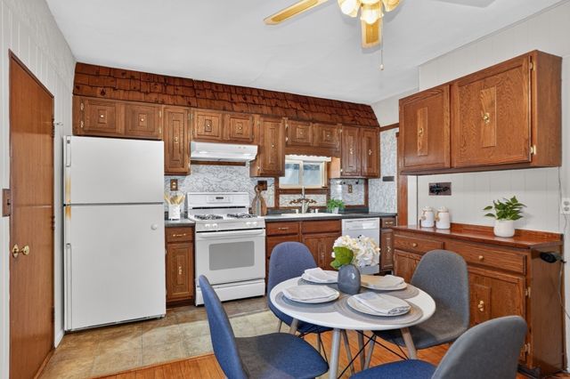 1 Wakefield Avenue, Saugus, MA 01906