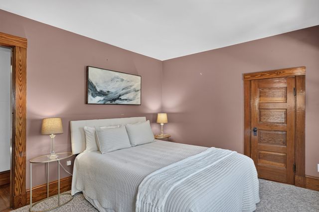 1 Wakefield Avenue, Saugus, MA 01906