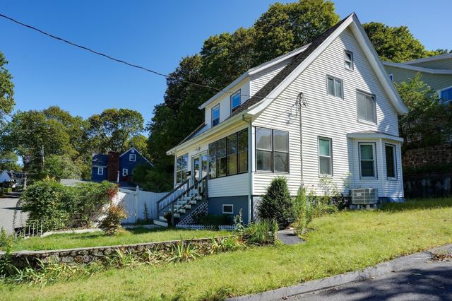 1 Wakefield Avenue, Saugus, MA 01906