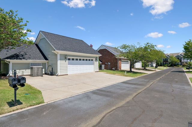 1225 Stoney Point Ln, Franklin, TN 37067