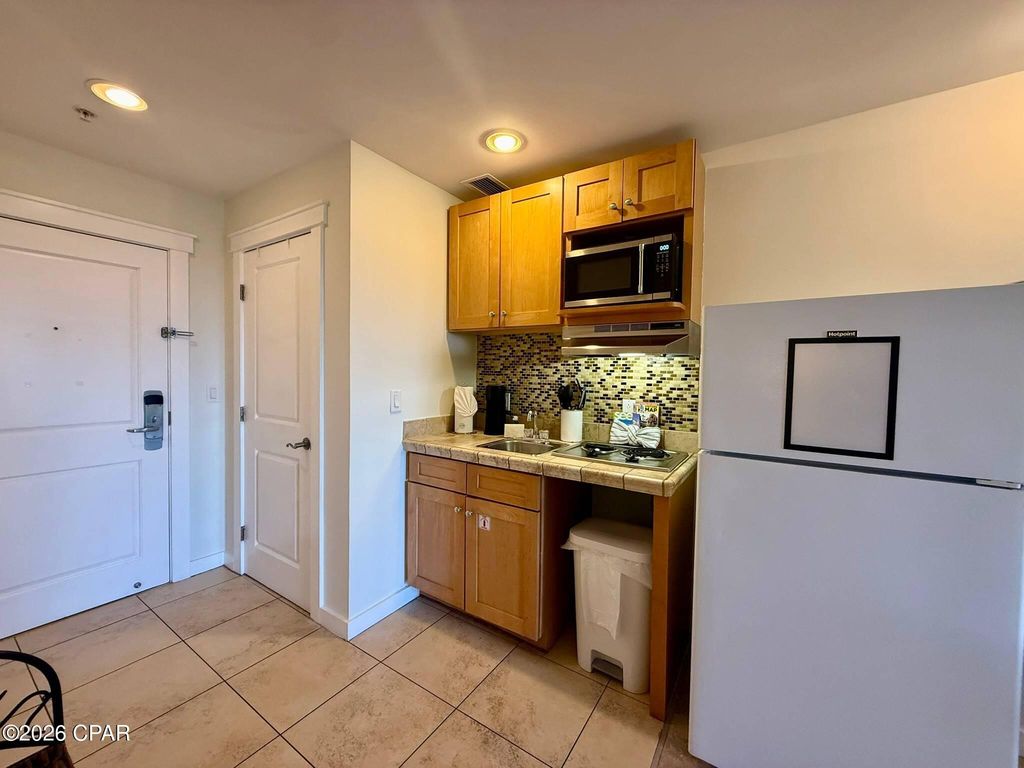 Image 4 of property listing at 15100 Front Beach Road 423, Panama City Beach, FL 32413