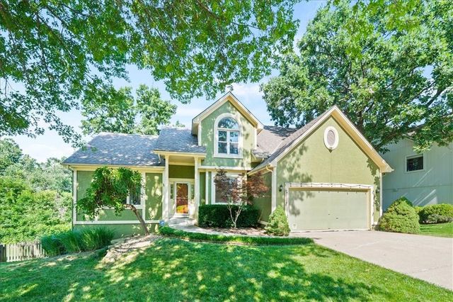 4122 Kerrington Drive, Independence, MO 64055