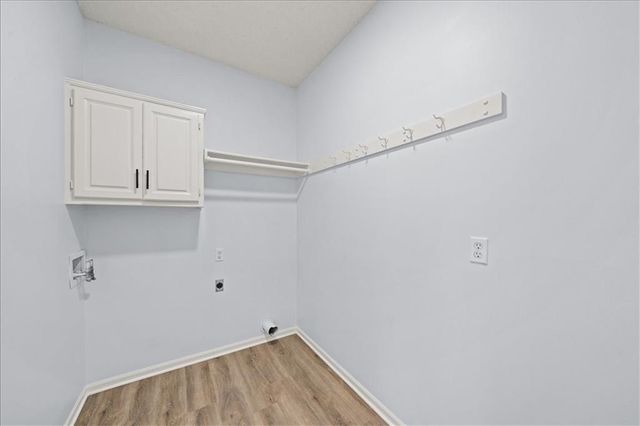 4122 Kerrington Drive, Independence, MO 64055