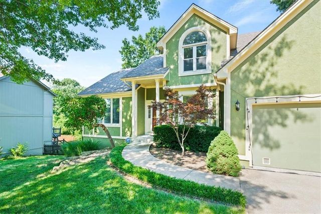 4122 Kerrington Drive, Independence, MO 64055