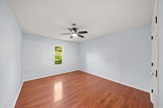 4122 Kerrington Drive, Independence, MO 64055