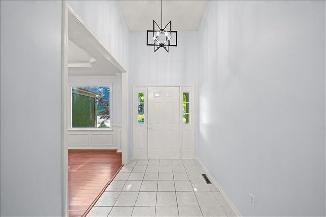 4122 Kerrington Drive, Independence, MO 64055
