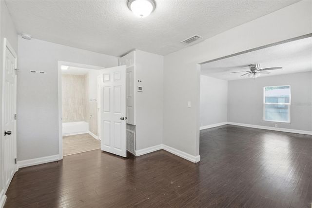 1410 E WATERS AVENUE, Tampa, FL 33604