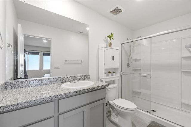 9041 Sausalito Ln, Roseville, CA 95747