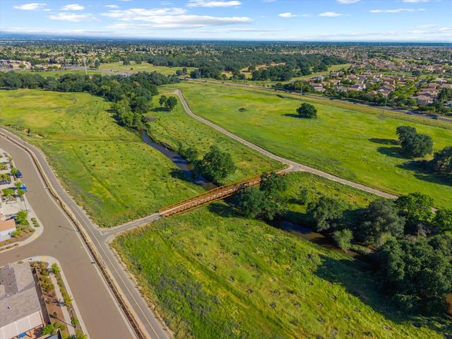 9041 Sausalito Ln, Roseville, CA 95747