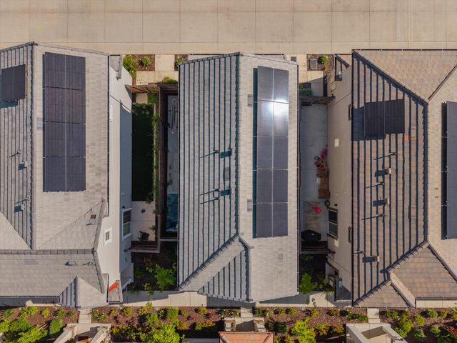 9041 Sausalito Ln, Roseville, CA 95747