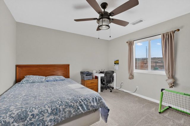 5629 Powers Way Road SW, Albuquerque, NM 87121