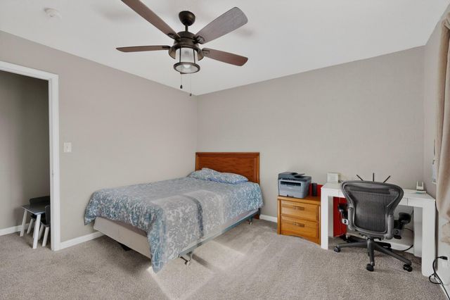 5629 Powers Way Road SW, Albuquerque, NM 87121