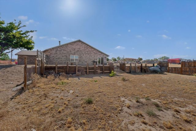 5629 Powers Way Road SW, Albuquerque, NM 87121