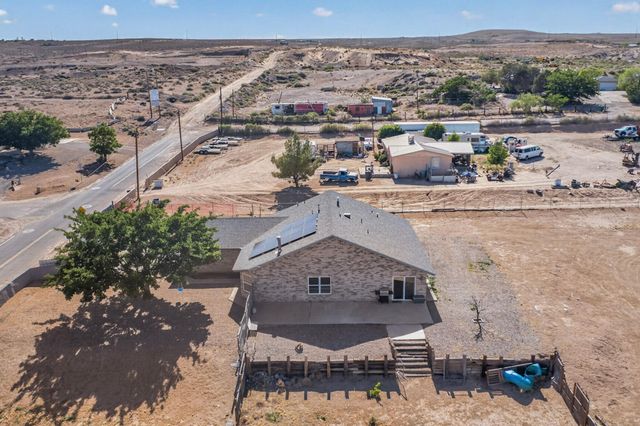 5629 Powers Way Road SW, Albuquerque, NM 87121
