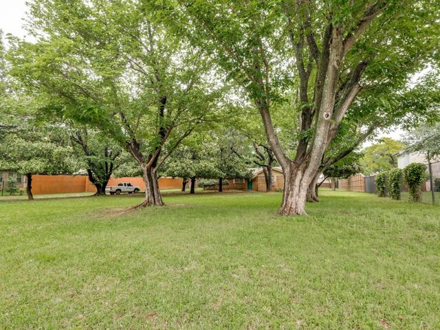 6805 Herbert Road, Colleyville, TX 76034