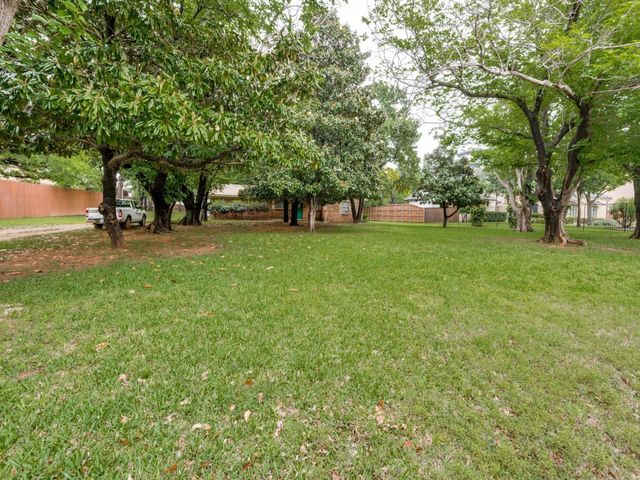 6805 Herbert Road, Colleyville, TX 76034