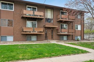 4208 64th Street 6, Urbandale, IA 50322