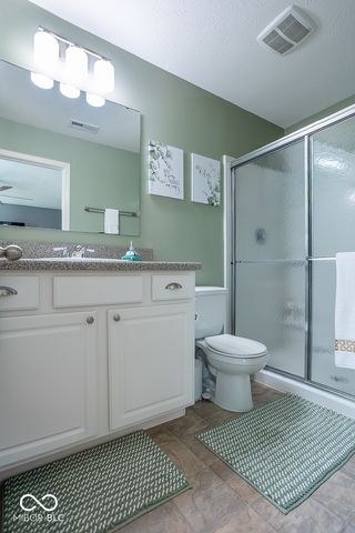 5774 White Pine Road, Whitestown, IN 46075