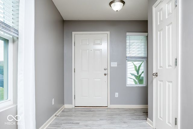5774 White Pine Road, Whitestown, IN 46075