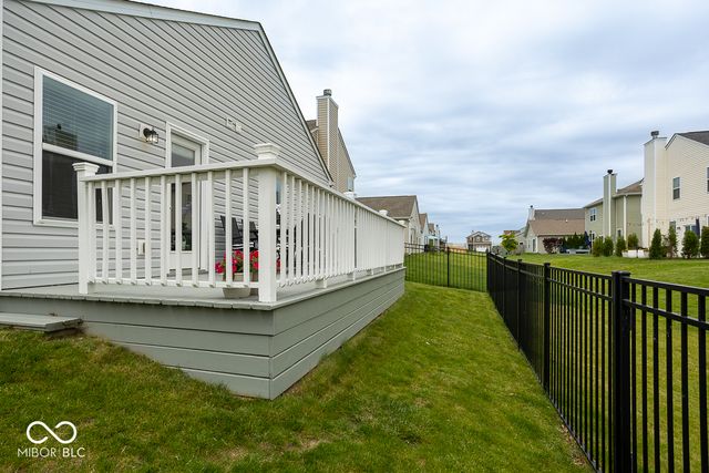 5774 White Pine Road, Whitestown, IN 46075