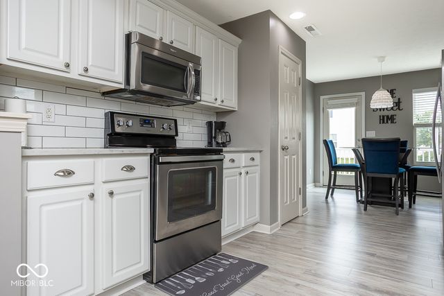 5774 White Pine Road, Whitestown, IN 46075