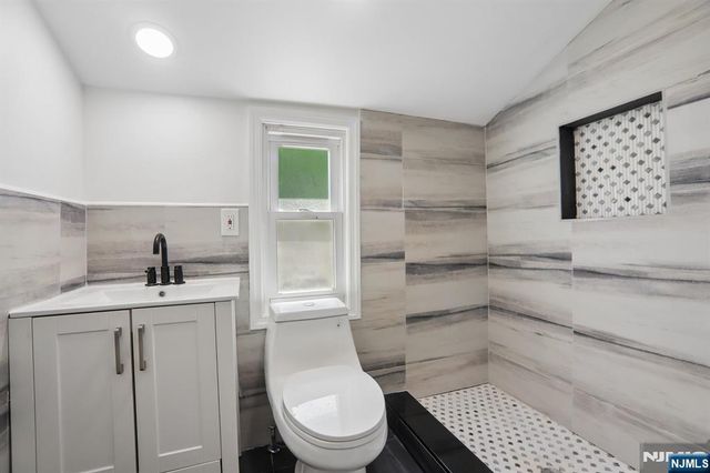 6 Norfolk Avenue, Maplewood, NJ 07040