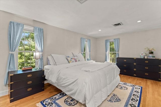 521 West Street 12, Duxbury, MA 02332