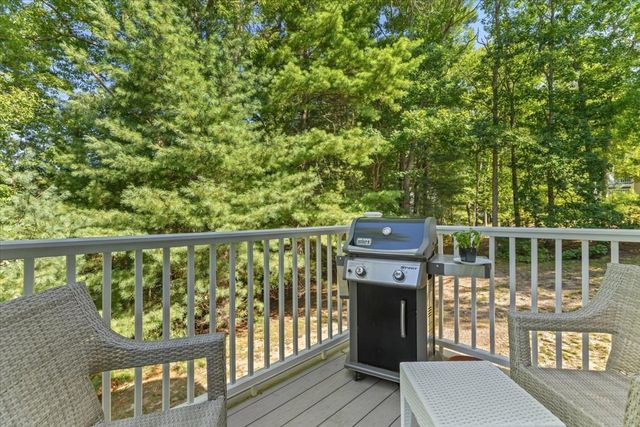 521 West Street 12, Duxbury, MA 02332