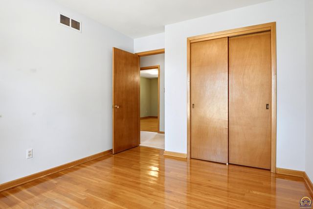 1939 SW Belle AVE, Topeka, KS 66604