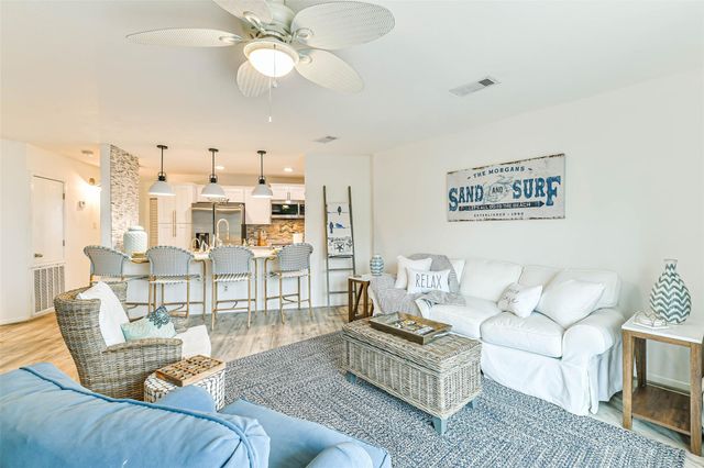 7312 Seawall Boulevard 217, Galveston, TX 77551