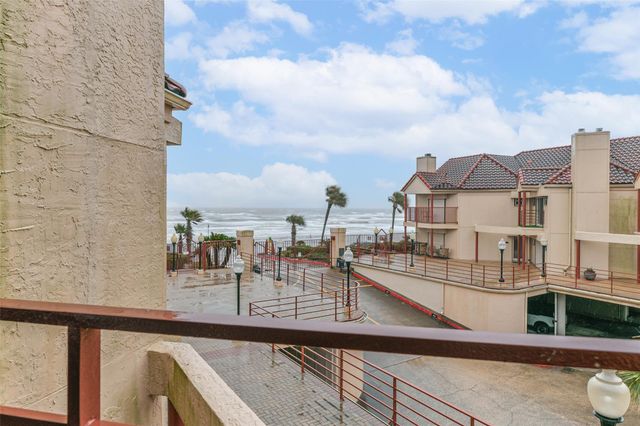 7312 Seawall Boulevard 217, Galveston, TX 77551