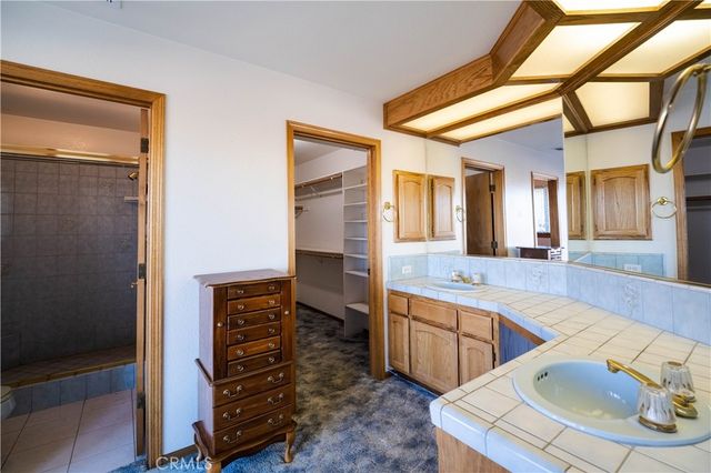 14032 Tioga Street, Oak Hills, CA 92344