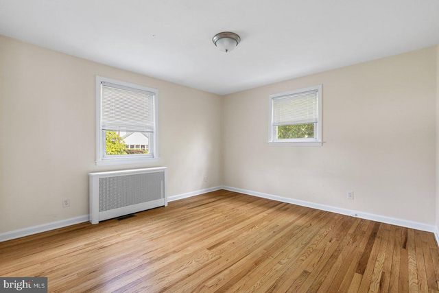 182 LINDEN LN, Princeton, NJ 08540