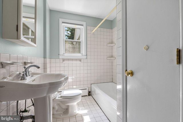 182 LINDEN LN, Princeton, NJ 08540