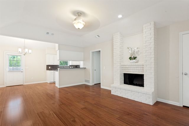 7305 S Meadow Drive E, Fort Worth, TX 76133